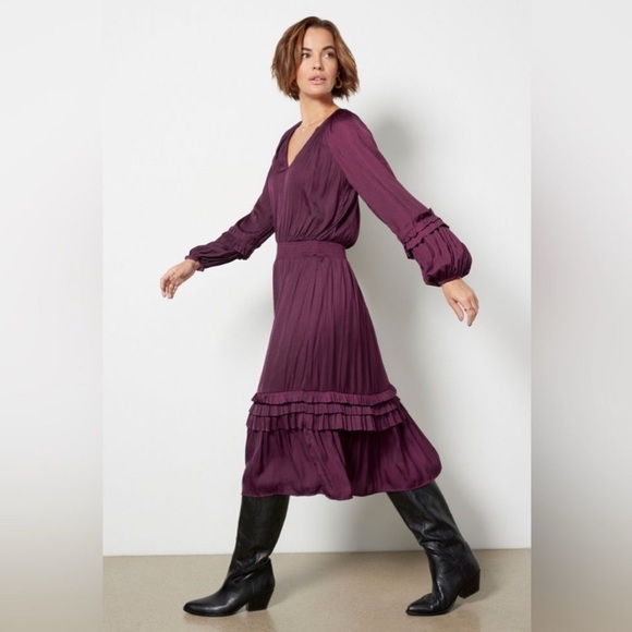 Evereve Dresses & Skirts - EVEREVE Women's Layla Satin Dress Size Medium Maroon/Burgundy/Plum/Purple